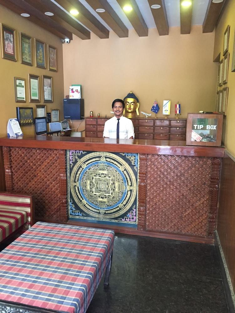 Hotel Thorong Peak Katmandu Zewnętrze zdjęcie